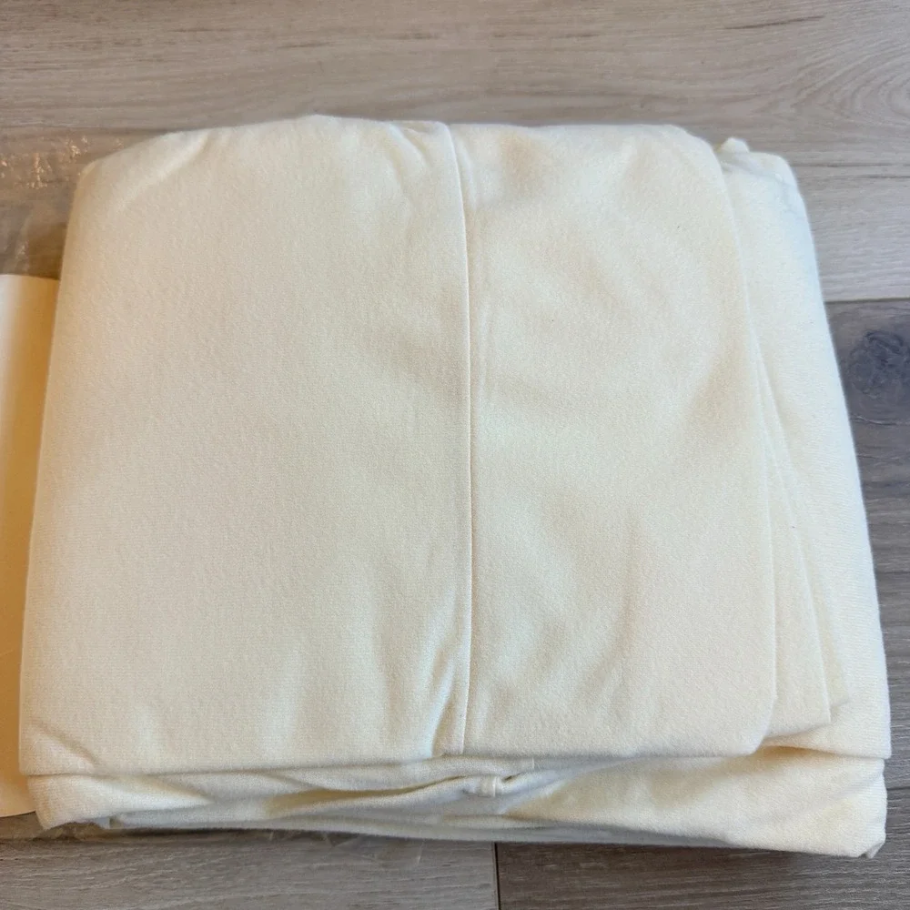 Snugnalure Vintage SpringMaid Flat Sheet Queen Size Cream